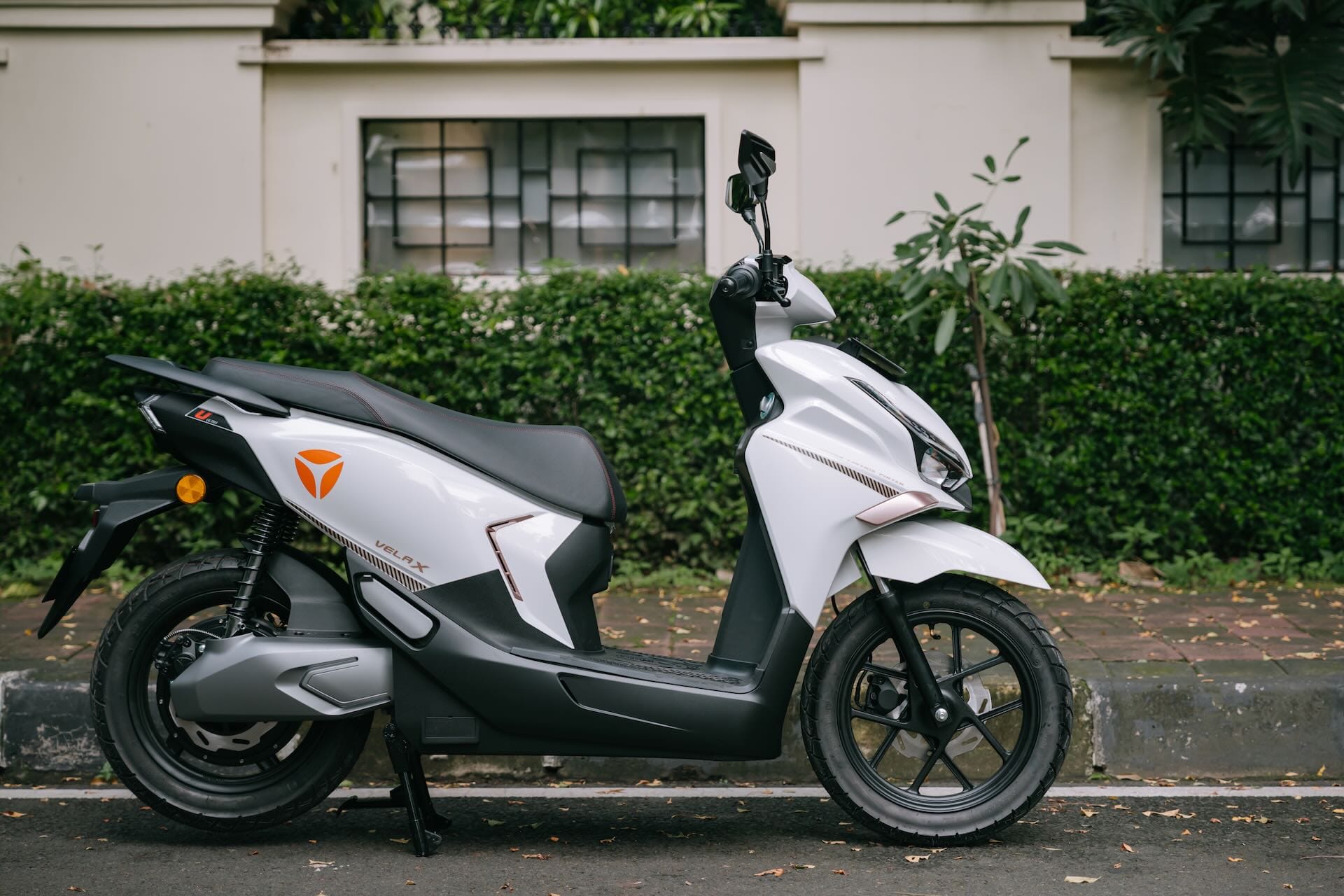 Yadea Velax E-Scooter